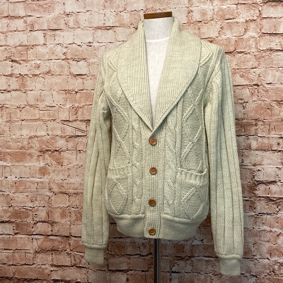 Stunning vintage London Fog cardigan